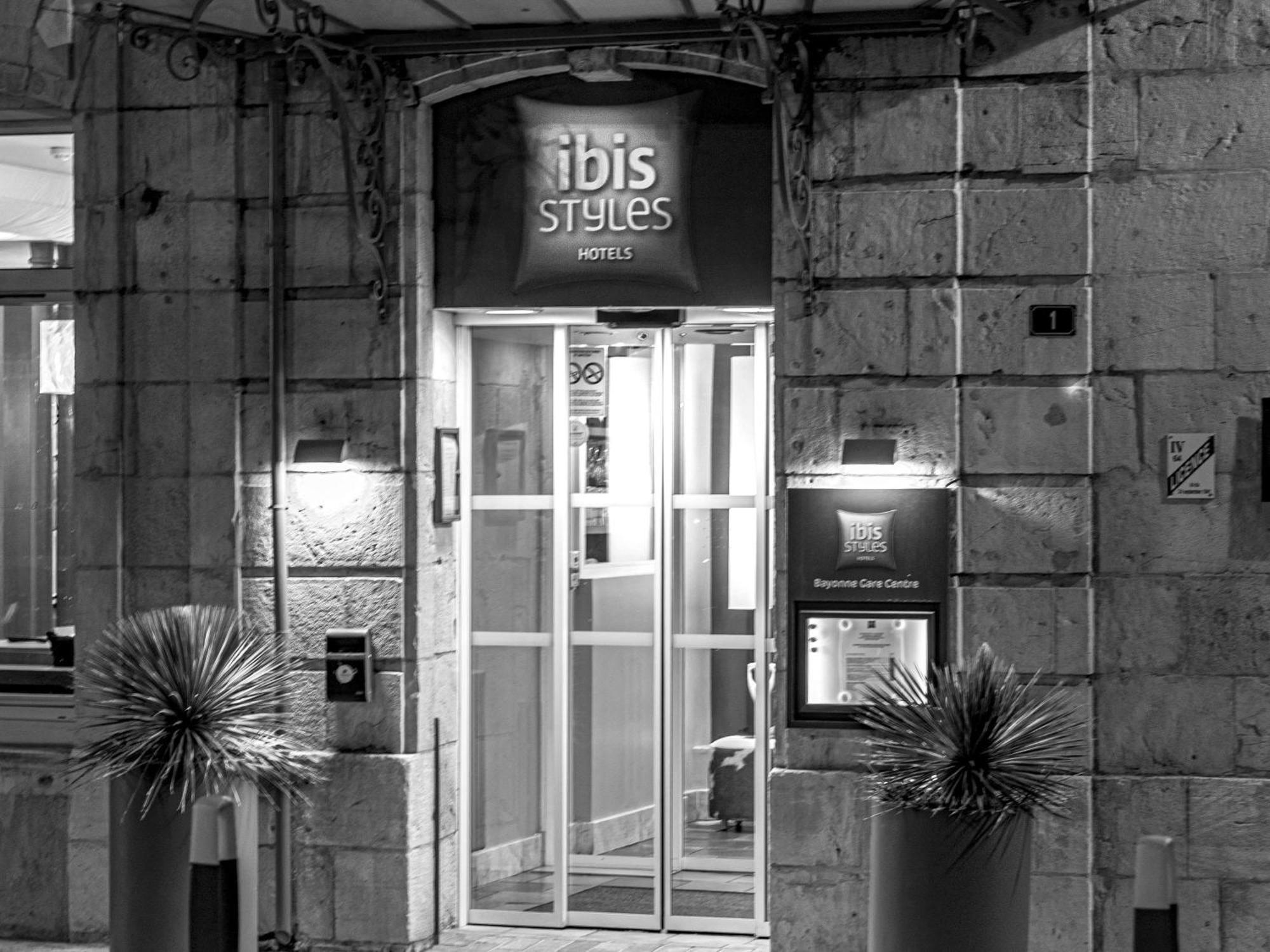 Hotel ibis Styles Bayonne Exterior foto